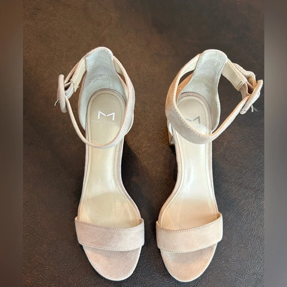 Marc Fisher LTD Women's Tan Block Heel Sandals size 6 1/2 M - Picture 2 of 6